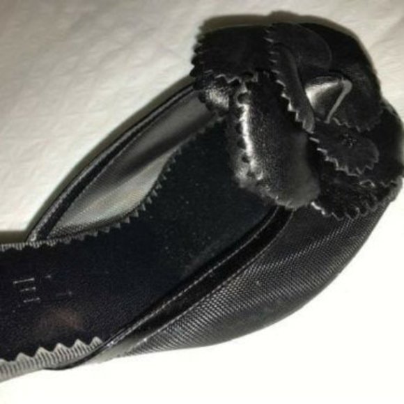 CHANEL Sandals Slides Camellias Mesh CC Logos - Picture 4 of 7